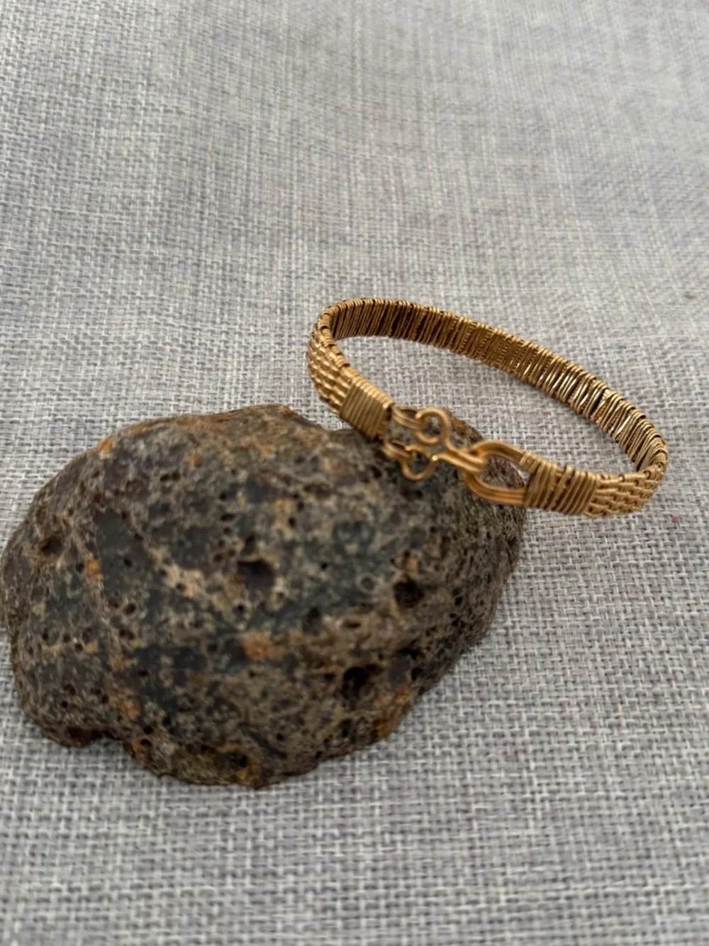 Gold Tone Woven Bracelet | Vintage Style Textured Link Chain Hook-Style Clasp